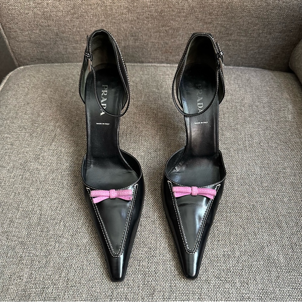 Vintage Prada leather bow heels